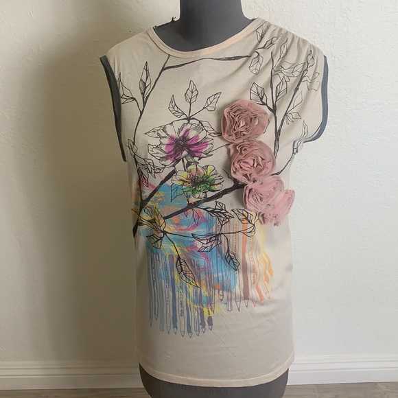 Crew neck rose appliqué tunic top - Picture 1 of 3